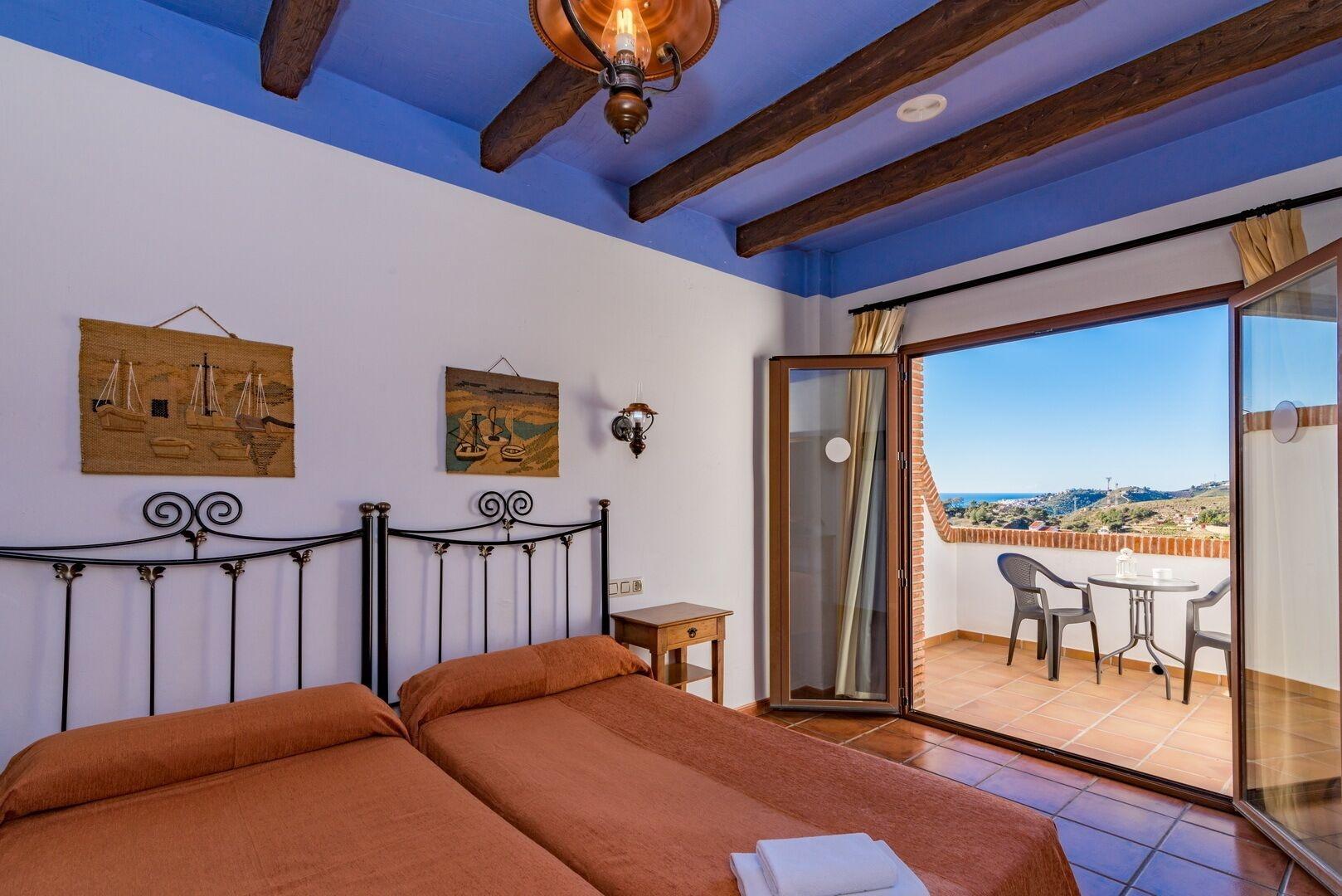 Hotel Rural Almazara Фригиляна Екстериор снимка