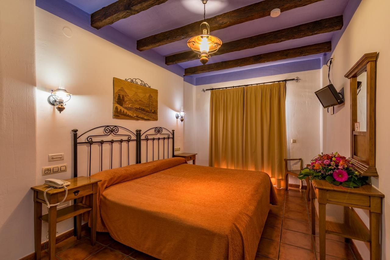 Hotel Rural Almazara Фригиляна Екстериор снимка